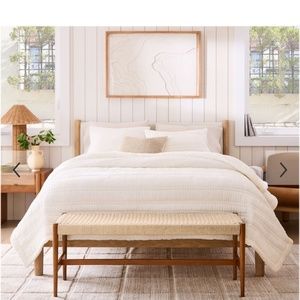 Brand New, never used West Elm King Comforter and Shams!